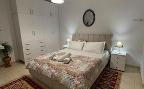 Meg'S Apartment